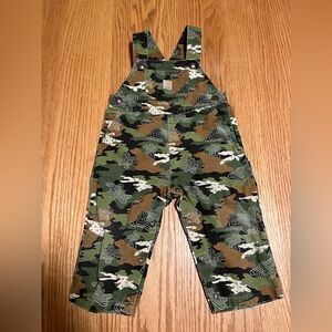Carhartt Baby Toddler Camo Bib Overalls 18 Month Snap Leg Closure EUC Smoke Free